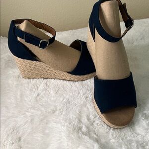 Style & Co. Navy and Tan Wedge Sandals 9